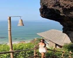 Tanya is a travel enthusiast and often shares photographs with beautiful background.